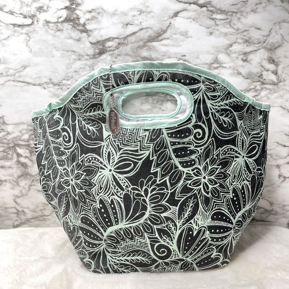 🌷HOST PICK!🌷🌸Fit & Fresh Mint Green Paisley Insulated Lunch Bag🌸 - Picture 4 of 8
